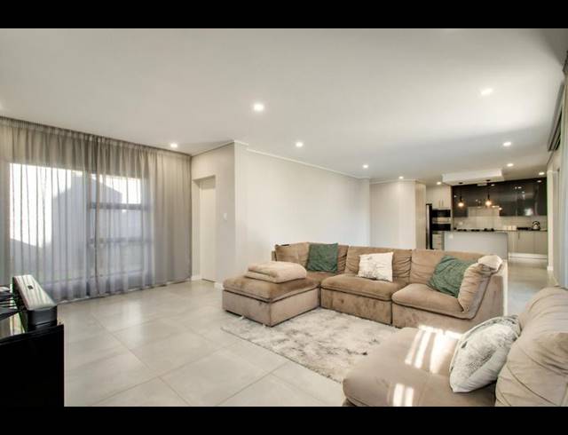 3 BEDROOM PROPERTY TO RENT IN FOURWAYS